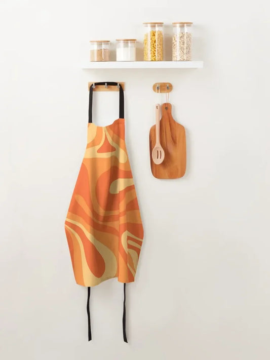 Tablier orange sur fond blanc 