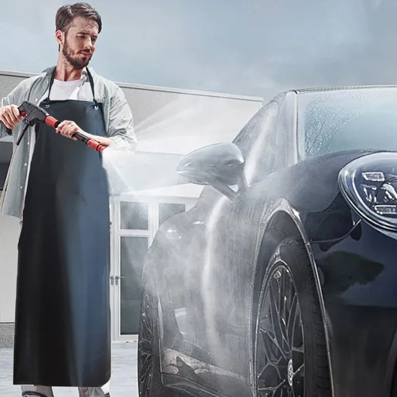 Tablier pour laver une voiture sur homme